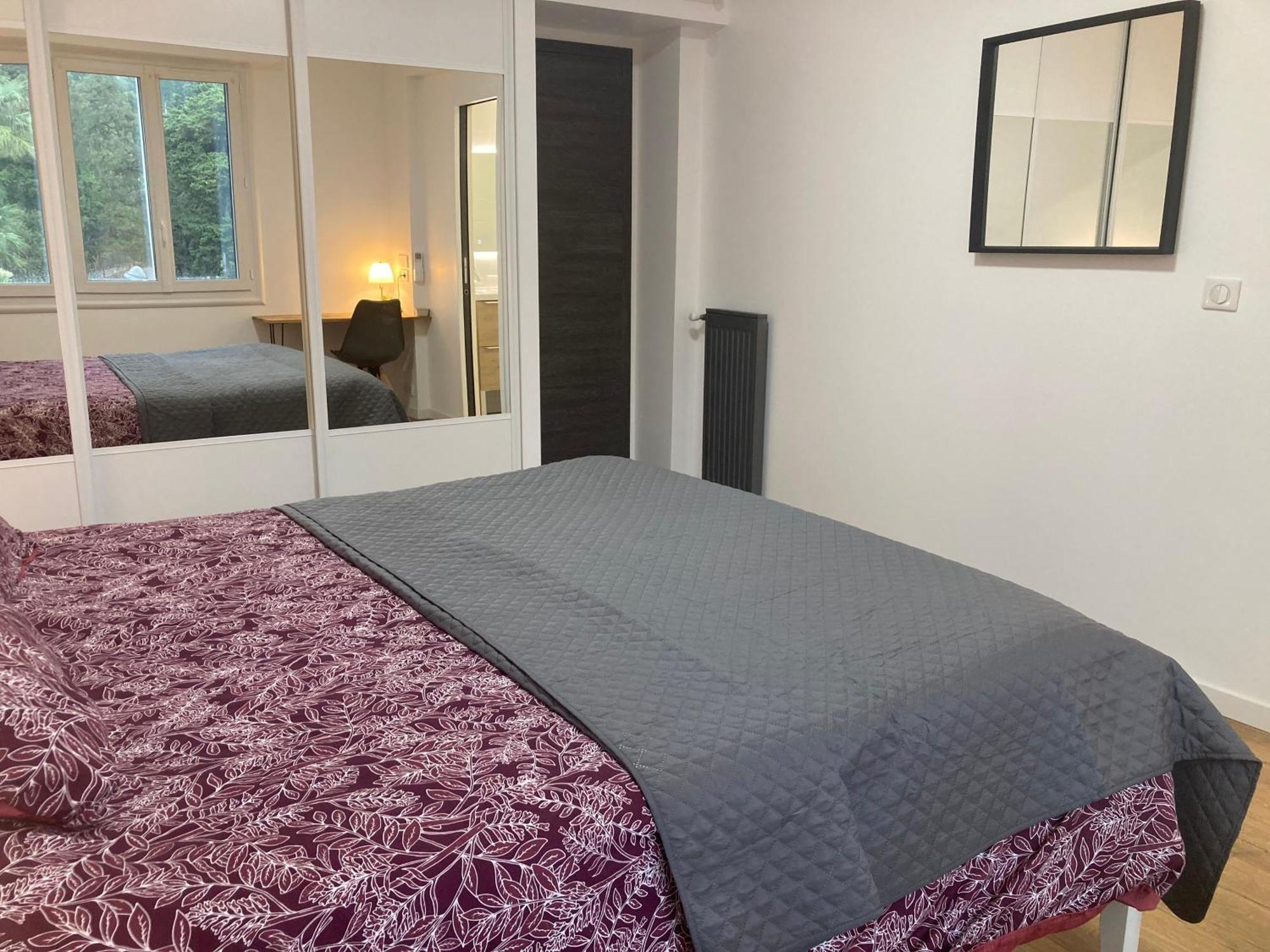 Chambre Parentale , Salle De Bain Privee, Acces Plages & Vue Mer Du Salon Dans Appartement Partage Chez L'Habitant ,, Master Bedroom, Private Bathroom, Beach Access & Sea View คานส์ ภายนอก รูปภาพ
